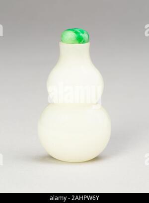 Il tabacco da fiuto Gourd-Shaped bottiglia. 1740-1800. Cina. Giada bianca Foto Stock