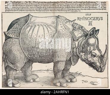 Albrecht Dürer. Il rinoceronte. 1515. Germania. Xilografia in nero su avorio carta vergata Albrecht Dürer non ha mai visto un rinoceronte nella vita reale. Sebbene la stampa tipografica del testo in cima a questo broadsheet suggerisce altrimenti, di fatto egli ha copiato la xilografia da un disegno e una descrizione fornita da un testimone oculare prima che la nave che trasporta questo dono per il re del Portogallo è affondata in modo da India. Nonostante la mancanza di osservazione diretta, l'immagine risultante è stato immensamente popolare e formate molte persone di idee dell'animale l'aspetto. Come con immagini religiose di questo periodo, la replica di pri Foto Stock