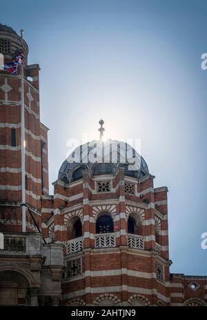 LONDRA, Regno Unito - 27 SETTEMBRE 2018: Vista esterna della Cattedrale di Westminster in Francis Street Foto Stock