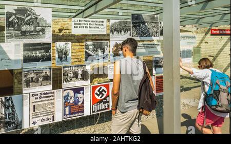 Topografia del terrore, topographie des terrori, Holocaust Museum, temporanea mostra all'aperto Foto Stock