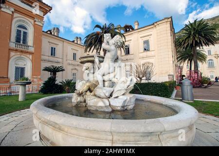 Il complesso di Belvedere a San Leucio, con Borboni royal mansion e della fabbrica di seta, sito patrimonio mondiale dell'Unesco a Caserta, Italia Foto Stock