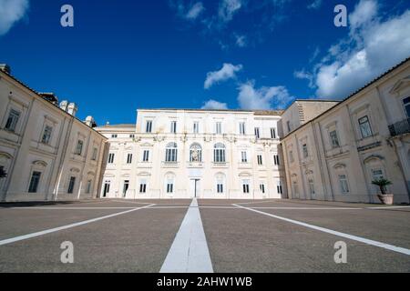 Il complesso di Belvedere a San Leucio, con Borboni royal mansion e della fabbrica di seta, sito patrimonio mondiale dell'Unesco a Caserta, Italia Foto Stock