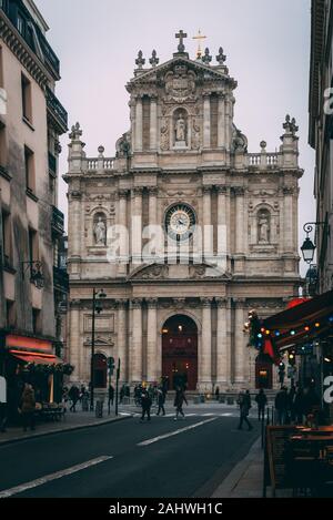 La chiesa di Saint-Paul-Saint-Louis nel Marais, Parigi, Francia Foto Stock