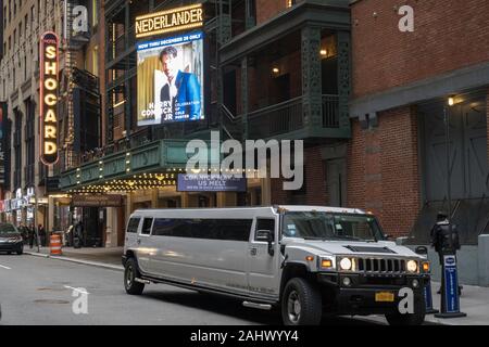 David T. Nederlander Theatre e Harry Connick Jr. Marquee, New York, USA 2020 Foto Stock