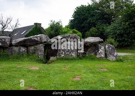 Francia, Bretagna, Commana, Morgau Bihan, coperto , il passaggio delle tombe megalitiche, 3.000 anni, 1.000 BC, Foto Stock