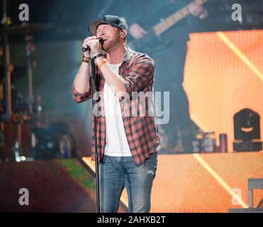 Ottobre 12, 2019 - Raleigh, North Carolina, Stati Uniti d'America - musicista COLE SWINDELL suona dal vivo come il suo 2019 tour farà tappa al costiero Credit Union Parco della Musica a Walnut Creek si trova in Raleigh Copyright 2019 Jason Moore. (Credito Immagine: © Jason Moore/ZUMA filo) Foto Stock