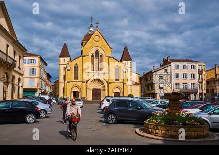 Francia, Loire (42), Charlieu, Saint Philibert chiesa Foto Stock