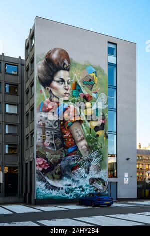 Murale gigante di artisti di strada 'The Nomad Clan' sul retro del Tempest Building, Tithebarn Street, Liverpool, UK. Foto Stock