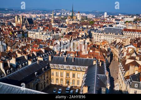 Francia, Borgogna, Côte-d'Or, Dijon, sito patrimonio mondiale dell'Unesco, cityscape Foto Stock