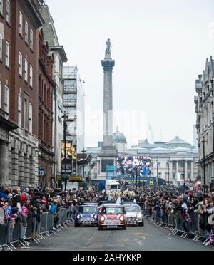 Londra, Inghilterra - Gennaio 1: Il London Capodanno Parade è una parata annuale attraverso le strade del West End di Londra il 1 gennaio 2020. L Foto Stock