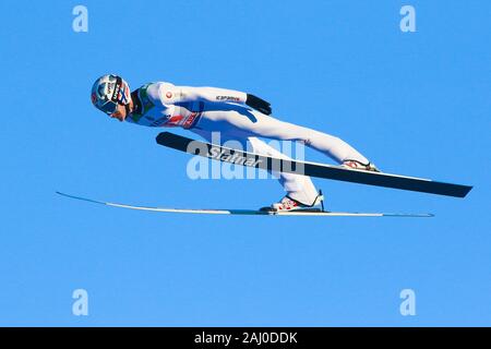 Garmisch Partenkirchen, Deutschland. 01 gen, 2020. Garmisch-Partenkirchen, Germania 01 gennaio 2020: 68a quattro colli Tournament - Jumping - Garmisch-Partenkirchen JOHANSSON Robert (NOR) in volo, azione/singola immagine/tagliare/| utilizzo del credito in tutto il mondo: dpa/Alamy Live News Foto Stock