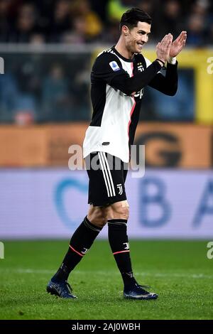 Genova, Italia. Xviii Dicembre, 2019: Cristiano Ronaldo della Juventus FC reagisce durante la serie di una partita di calcio tra UC Sampdoria e Juventus FC. La Juventus ha vinto 2-1 su UC Sampdoria. Credito: Nicolò Campo/Alamy Live News Foto Stock