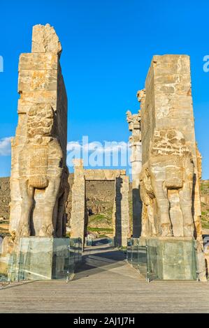 Persepolis, Gate di All-Lands, far Provincia, Repubblica Islamica di Iran Foto Stock