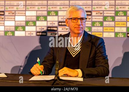 02-01-2020: Voetbal: Presentatie Alan Pardew: Den Haag Alan Pardew (ADO Den Haag) Foto Stock