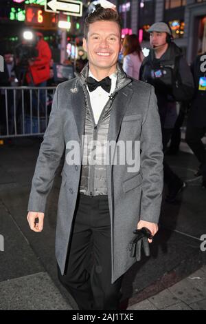 Ryan Seacrest assiste il Times Square Capodanno 2020 Celebrazione su dicembre 31, 2019 in New York City. Foto Stock