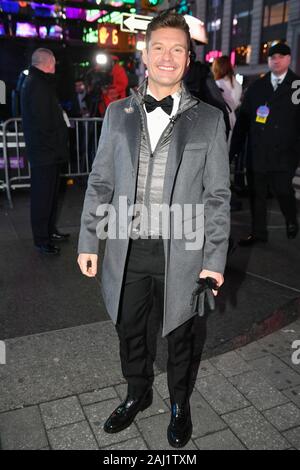 Ryan Seacrest assiste il Times Square Capodanno 2020 Celebrazione su dicembre 31, 2019 in New York City. Foto Stock