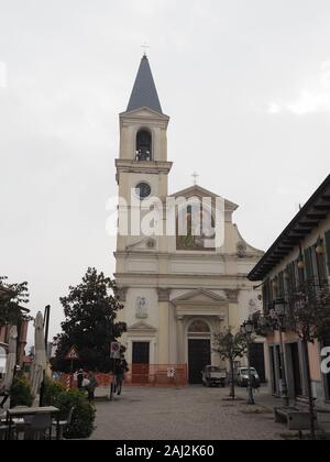 SETTIMO TORINESE, Italia - circa ottobre 2019: San Pietro in Vincoli (significato San Pietro in Catene) Chiesa Foto Stock