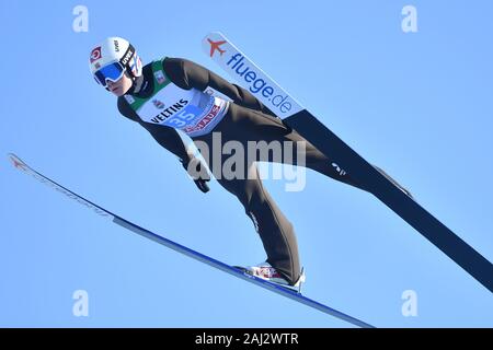 Marius LINDVIK (NOR), azione, salto. Salto con gli sci, sessantottesima International Torneo delle quattro colline 2019/20. Nuovo Anno di saltare a Garmisch Partenkirchen in data 1 gennaio 2020. | Utilizzo di tutto il mondo Foto Stock