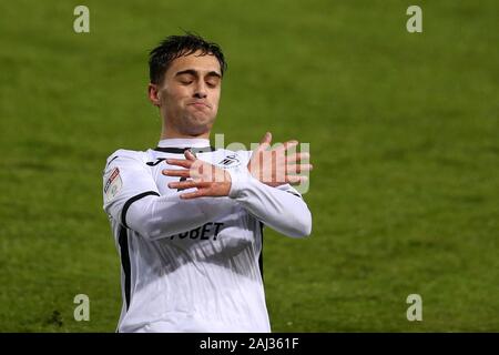 Swansea, Regno Unito. 02Jan, 2020. Yan Dhanda di Swansea City celebra dopo segna i suoi team obiettivo 1a. EFL Skybet partita in campionato, Swansea City v Charlton Athletic al Liberty Stadium di Swansea, Galles del Sud giovedì 2 gennaio 2020. Questa immagine può essere utilizzata solo per scopi editoriali. Solo uso editoriale, è richiesta una licenza per uso commerciale. Nessun uso in scommesse, giochi o un singolo giocatore/club/league pubblicazioni. pic da Andrew Orchard/Andrew Orchard fotografia sportiva/Alamy Live news Foto Stock