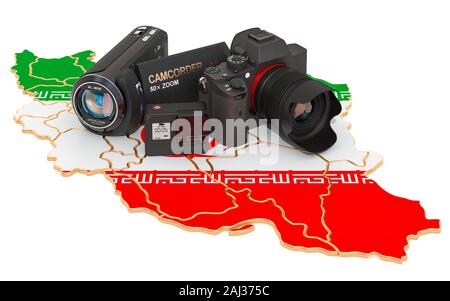 Viaggi e foto, video riprese in Iran. Fotocamera digitale, videocamera e fotocamera di azione sulla mappa iraniana. 3D rendering isolati su sfondo bianco Foto Stock