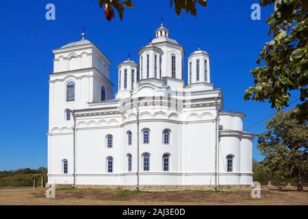 Serbisch-orthodoxe Kirche der Heiligen Erzengel Michael und Gabriel, Kondzelj, Serbien, Balkan / Sv. Arh. Mihajla ho Gavrila Foto Stock