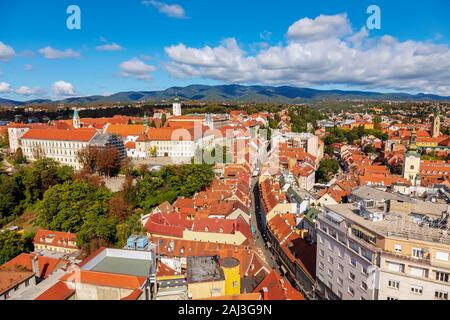 Vista aerea di Zagabria Città Alta, il vecchio centro storico della città. Foto Stock