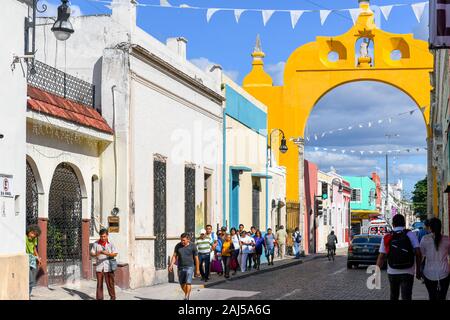 Arco del Puente Merida vecchio centro della città , Messico Foto Stock