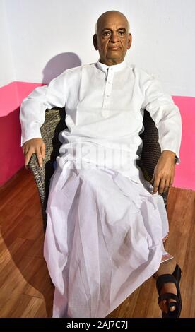 Statua di cera di sardar vallabhbhai patel ,noto come uomo del ferro di india a causa del suo ruolo nella integrazione di stati quando l'India è divenuta indipendente. Foto Stock