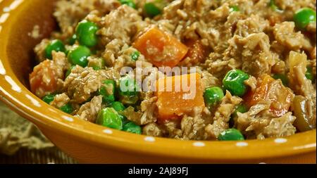 Picadillo bittersweet, suolo cubano carni bovine carne, tomatillos, Cipolle, peperoncini, sale e pepe Foto Stock