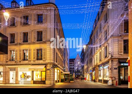 L'Europa, la Svizzera di Ginevra, le decorazioni di Natale in città vecchia Foto Stock