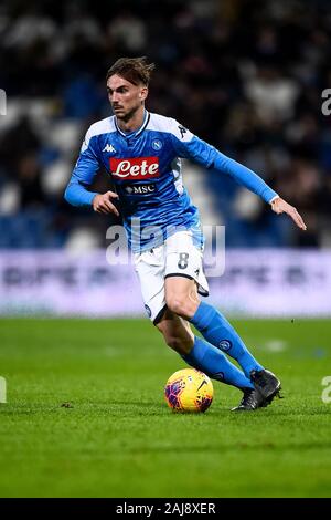 Reggio Emilia, Italia. 22 Dicembre 2019: Fabian Ruiz di SSC Napoli in azione durante la serie di una partita di calcio tra noi Sassuolo e SSC Napoli. SSC Napoli ha vinto 2-1 sopra di noi di Sassuolo. Credito: Nicolò Campo/Alamy Live News Foto Stock