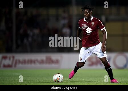 Alessandria, Italia. 25 Luglio 2019: Soualiho Meite di Torino FC in azione durante la UEFA Europa League secondo turno di qualificazione partita di calcio tra Torino FC e Debrecen VSC. Torino FC ha vinto 3-0 su Debrecen VSC. Credito: Nicolò Campo/Alamy vivere nuove Foto Stock