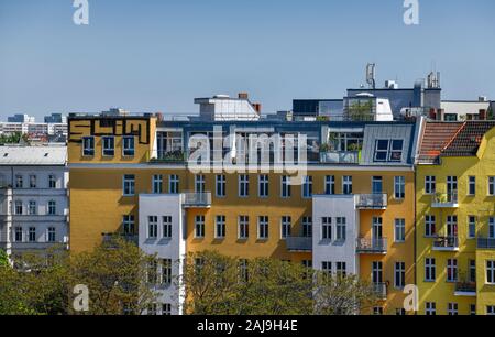 Altbauten, Marchlewskistraße, Friedrichshain di Berlino, Deutschland Foto Stock