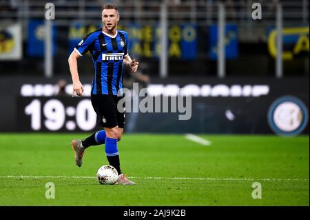 Milano, Italia. 14 Settembre 2019: Milano Skriniar di FC Internazionale in azione durante la serie di una partita di calcio tra FC Internazionale e Udinese Calcio. FC Internazionale ha vinto 1-0 contro Udinese Calcio. Credito: Nicolò Campo/Alamy Live News Foto Stock