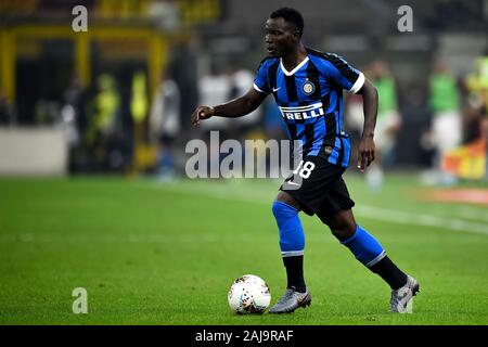 Milano, Italia. 21 Settembre 2019: Kwadwo Asamoah di FC Internazionale in azione durante la serie di una partita di calcio tra AC Milan e FC Internazionale. FC Internazionale ha vinto 2-0 su AC Milan. Credito: Nicolò Campo/Alamy Live News Foto Stock