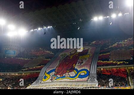 Milano, Italia. 21 Settembre 2019: AC Milano tifosi a dispiegare un gigante di tifo prima della serie di una partita di calcio tra AC Milan e FC Internazionale. FC Internazionale ha vinto 2-0 su AC Milan. Credito: Nicolò Campo/Alamy Live News Foto Stock