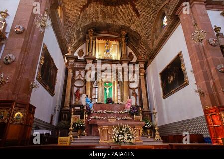 A Boveda Catalan massimali in 'La Parroquia " Chiesa di San Michele Arcangelo, vista interna, San Miguel De Allende, Guanajuato, Messico. Foto Stock