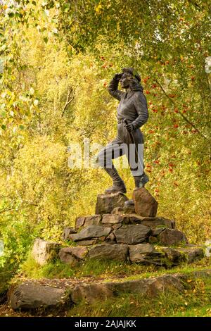 Statua Lumberjill ricordando le donne del legname Corps in WW2 in Queen Elizabeth Forest Park vicino al Lodge Visitor Center, Aberfoyle, Scozia Foto Stock