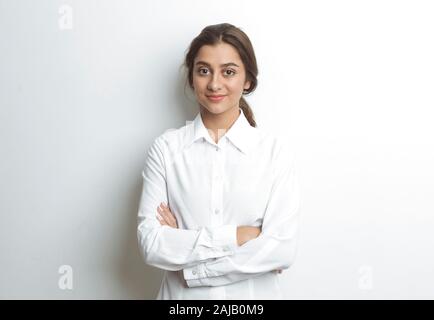 Ritratto di una giovane donna indiana di successo. Foto Stock