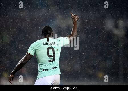 Torino, Italia - 23 November, 2019: Romelu Lukaku di FC Internazionale gesti durante la serie di una partita di calcio tra Torino FC ed FC Internazionale. FC Internazionale ha vinto 3-0 su Torino FC. Credito: Nicolò Campo/Alamy Live News Foto Stock