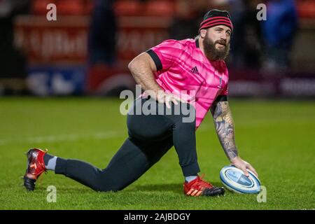 Il 3° gennaio 2020; AJ Bell Stadium, Salford, Lancashire, Inghilterra; Premiership Inglese Rugby, Vendita squali versus arlecchini; Joe Marler di arlecchini si riscalda - uso editoriale Foto Stock