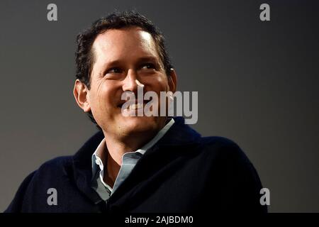 Torino, Italia - 08 November, 2019: John Elkann, presidente del FCA, Exor e Ferrari, sorride al Festival della tecnologia (tecnologia Festival). Rumors detto John Elkann sarà il presidente della società fuse tra FCA (Chrysler Fiat Automobiles) e PSA (Groupe PSA). Credito: Nicolò Campo/Alamy Live News Foto Stock