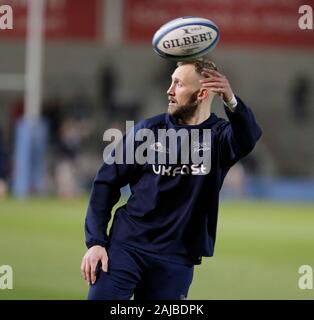 Il 3° gennaio 2020; AJ Bell Stadium, Salford, Lancashire, Inghilterra; Premiership Inglese Rugby, Vendita squali versus arlecchini; Byron McGuiganof vendita gli squali si riscalda per la partita contro arlecchini - uso editoriale Foto Stock