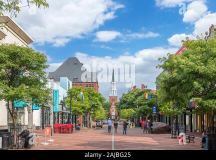 Church Street nel centro di Burlington, Vermont, USA Foto Stock