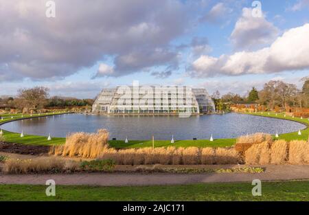 Il Royal Horticultural Society's garden at Wisley. Giardino RHS Wisley è uno del mondo grandi giardini, pranzo con ispirazione orticola. Foto Stock