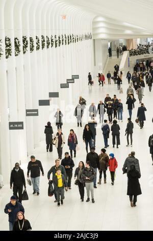 Il corridoio tra Westfield World Trade Center al posto di Brookfield è un complesso di shopping, NYC, STATI UNITI D'AMERICA Foto Stock