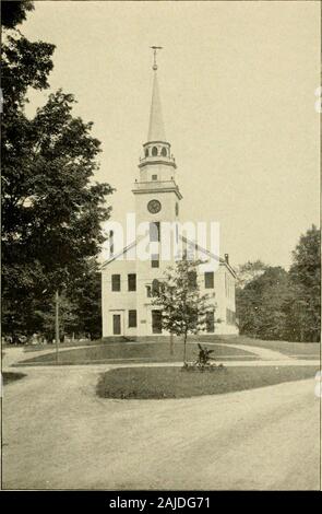 Alcuni vecchi tempo case di riunione del Connecticut Valley . Northampton, superintendedthe lavoro, essendo assistito da una New York architetto. In1903 la chiesa è stata ridipinta e refrescoed attraversoil la generosità del compianto Lyman D. Potter. Il pagamento lateEdward figlio Smith ha servito la Chiesa come organistfor più di quaranta anni senza compen pecuniario-sation. La sua bella improvvisazioni erano molto en-joyed dalla congregazione. L'Enfield chiesa è unadelle coloro che hanno saggiamente fatto lontano con il cumber-qualche sistema di parrocchia e organizzazioni della chiesa, thechurch avente stato incorporato febbraio 15,1906, andth Foto Stock