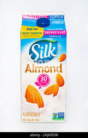 Seta alimentare Latte di Mandorla amaro aromatizzato alla vaniglia mezzo gallone contenitore di cartone non OGM Foto Stock