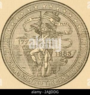 La membership e registro ancestrale, leggi e charter della Carolina del Nord la società dei Figli della Rivoluzione, compresa anche la costituzione della società generale, ecc .. 1898 . su,da esso, in occasione della sua prossima riunione, se speciale o annuale, eitherby una rescissione della sospensione o la rimozione di tali officer,o da una conferma della stessa. 24 Figli della Rivoluzione. Sezione XVII. Guarnizione di tenuta e insegne. La guarnizione di tenuta della società deve essere uno e sette-eighthsinches in diametro, e deve consistere di una figura di un Min-ute-uomo in conti;;uniforme mentale, in piedi su una scaletta di piombo-ing per un campanile. Nella sua Foto Stock