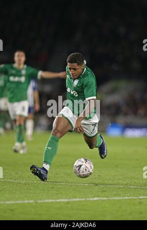 Brighton e Hove, Regno Unito. 04 gen, 2020. Kadeem Harris di Sheffield Mercoledì durante la FA Cup terzo turno match tra Brighton e Hove Albion e Sheffield Mercoledì presso la American Express Community Stadium di Brighton e Hove, in Inghilterra il 4 gennaio 2020. Foto di Dave Peters. Solo uso editoriale, è richiesta una licenza per uso commerciale. Nessun uso in scommesse, giochi o un singolo giocatore/club/league pubblicazioni. Credit: UK Sports Pics Ltd/Alamy Live News Foto Stock